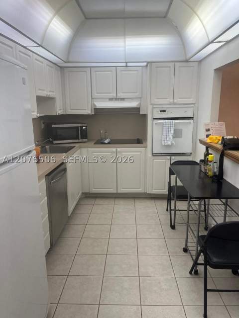 19370 Collins Ave 805, Sunny Isles Beach FL - photo 6 of 17