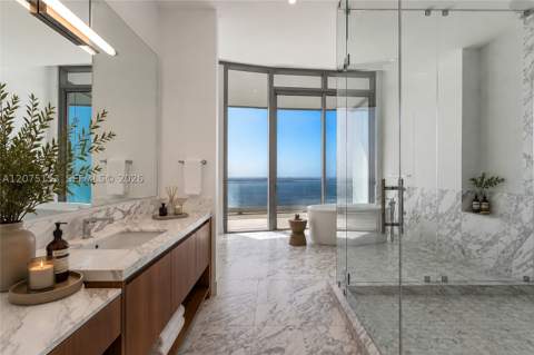 175 SE 25th Road Uph01, Miami FL - photo 11 of 60