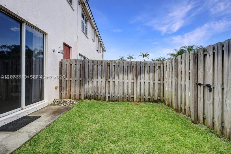 3 bedroom Townhouse at 2311 NE 42nd Cir, Marbella Cove, Homestead — photo 2