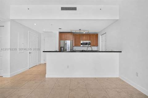 1300 Ponce De Leon Blvd 405, Coral Gables FL - photo 10 of 43