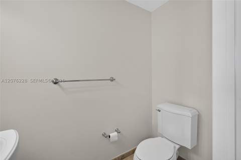 1300 Ponce De Leon Blvd 405, Coral Gables FL - photo 13 of 43