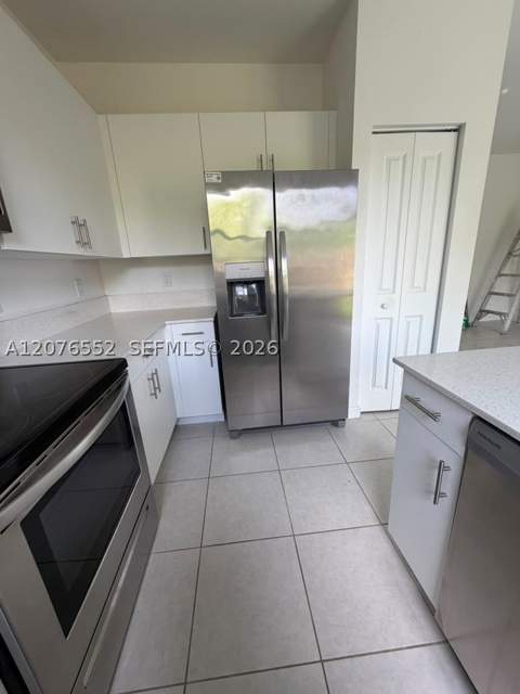 519 NE 208th Ter, Miami FL - photo 16 of 37