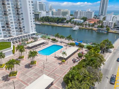 4101 Pine Tree Dr 1105, Miami Beach FL - photo 12 of 49