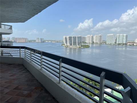 19101 NE 36th Ct 1602, Aventura FL - photo 20 of 36