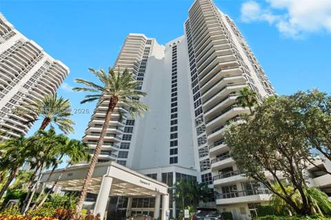 19101 NE 36th Ct 1602, Aventura FL - photo 23 of 36
