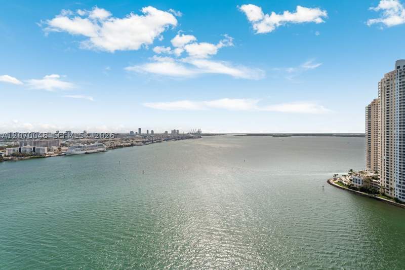 3 bedroom Condominium at 335 S Biscayne Blvd 2609, One Miami East Condo, Miami — photo 3
