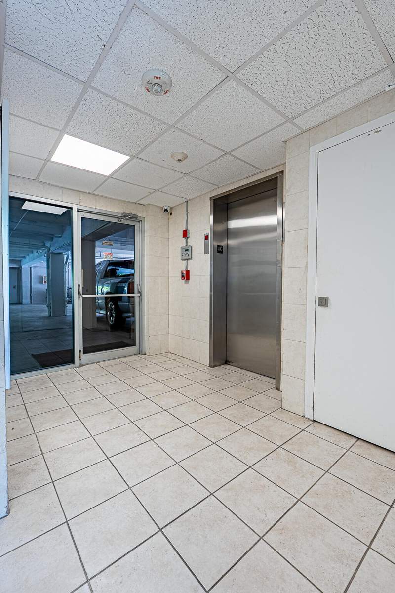 1 bedroom Condominium at 12105 NE 11th Place 103, Biscayne Point Condo, North Miami — photo 4