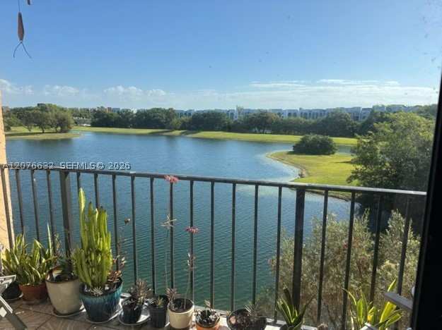 2 bedroom Condominium at 9688 Fontainebleau Blvd 409, Golfview Cl Fontainbl Pk, Miami — photo 1