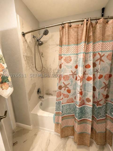 1222 NW 3rd Ln, Florida City FL - photo 11 of 35