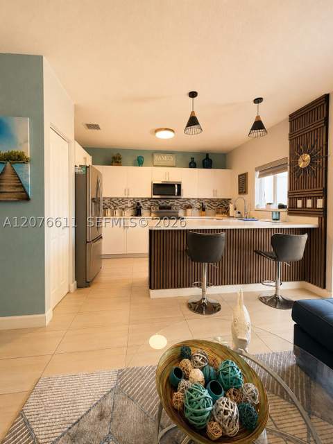 1222 NW 3rd Ln, Florida City FL - photo 8 of 35