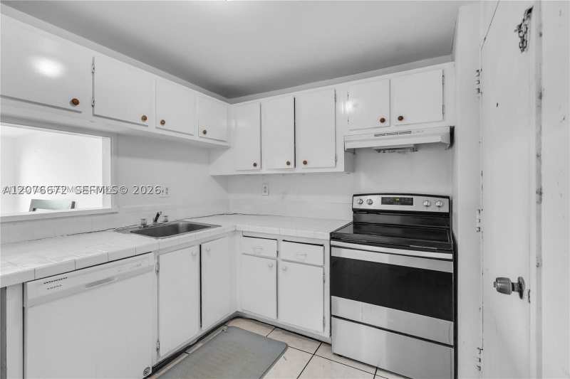3 bedroom Condominium at 9001 SW 77th Ave C402, Dadeland Place Condo, Miami — photo 1