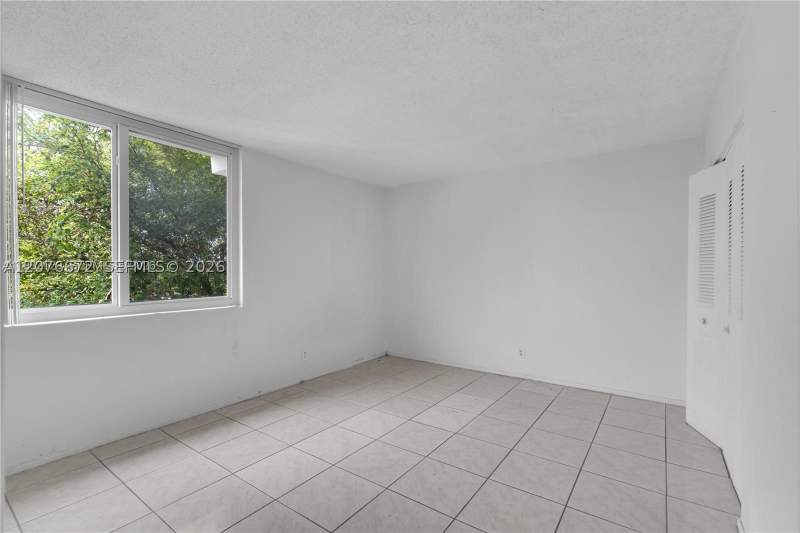 3 bedroom Condominium at 9001 SW 77th Ave C402, Dadeland Place Condo, Miami — photo 3