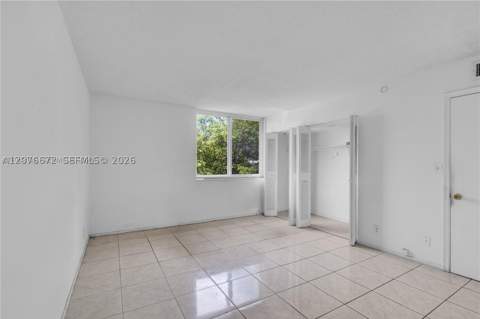 9001 SW 77th Ave C402, Miami FL - photo 6 of 19