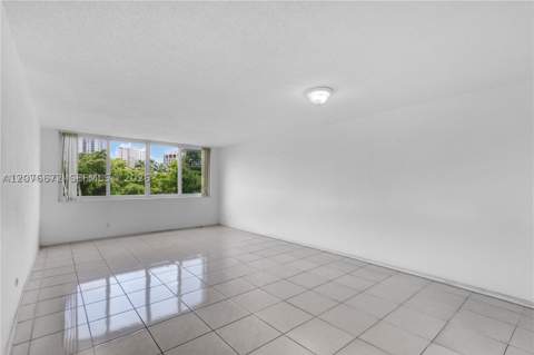 9001 SW 77th Ave C402, Miami FL - photo 8 of 19