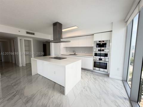 330 Sunny Isles Blvd 5-1008, Sunny Isles Beach FL - photo 16 of 38
