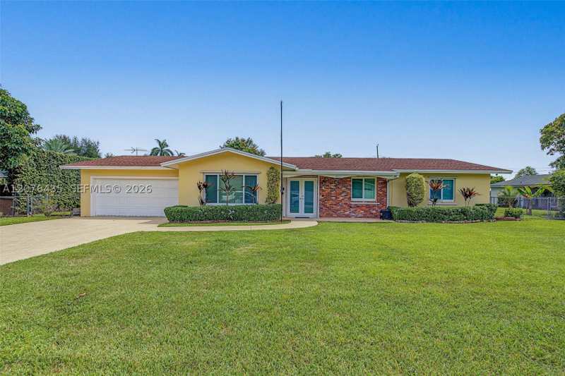 3 bedroom SingleFamilyResidence at 17721 SW 93rd Ave, The Banyan Drive Estates, Palmetto Bay — photo 1