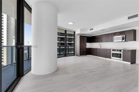 45 SW 9th St 1706, Miami FL - photo 13 of 36