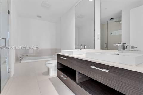 45 SW 9th St 1706, Miami FL - photo 18 of 36
