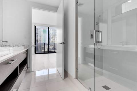 45 SW 9th St 1706, Miami FL - photo 19 of 36