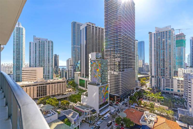 2 bedroom Condominium at 45 SW 9th St 1706, Brickell Heights East Con, Miami — photo 4