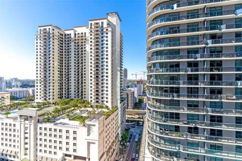 45 SW 9th St 1706, Miami FL - photo 6 of 36
