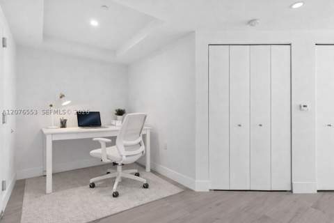 45 SW 9th St 1706, Miami FL - photo 8 of 36