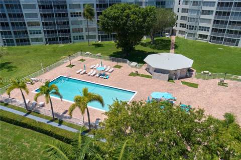 1750 NE 191st St 829-4, Miami FL - photo 21 of 25