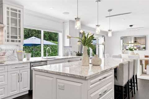 3267 Riviera Dr, Coral Gables FL - photo 8 of 32
