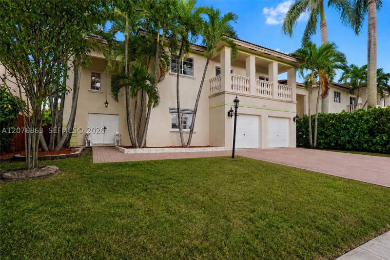 5 bedroom SingleFamilyResidence at 14465 SW 157th Path, Milon Venture, Miami — photo 3