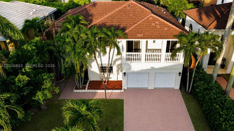 5 bedroom SingleFamilyResidence at 14465 SW 157th Path, Milon Venture, Miami — photo 4