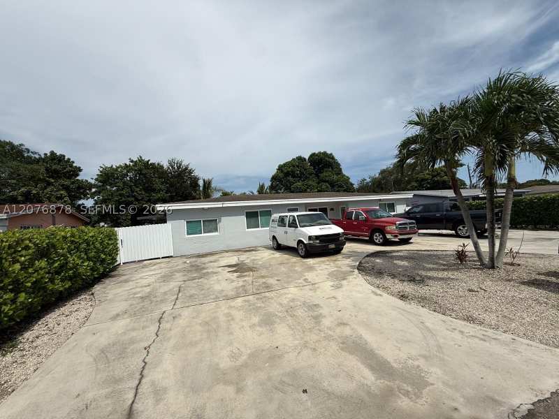 5 bedroom SingleFamilyResidence at 14321 NW 16th Ct, Jeb Estates, Miami — photo 1