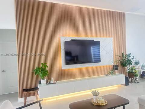 14435 SW 13th Ter, Miami FL - photo 10 of 42