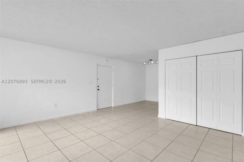 2 bedroom Condominium at 7100 Fairway Dr K11, Cypress Village Condo, Miami Lakes — photo 3
