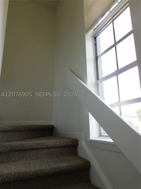 14732 SW 90th Ter, Miami FL - photo 17 of 45