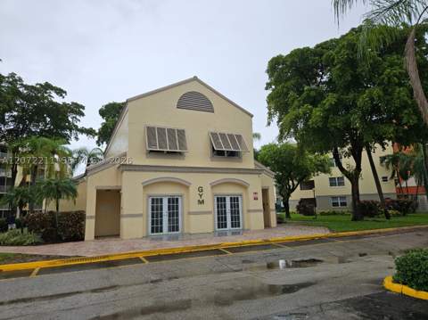 8290 Lake Dr 440, Doral FL - photo 9 of 9