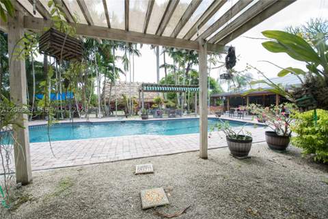 15720 SW 258th St, Homestead FL - photo 15 of 94