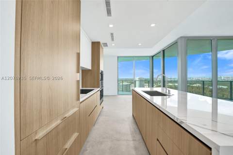 2411 Laguna Circle 2511, North Miami FL - photo 6 of 130
