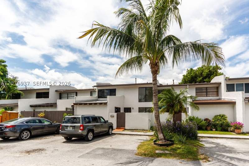 3 bedroom SingleFamilyResidence at 11312 SW 67th Ter, Snapper Creek Townhouses, Miami — photo 2