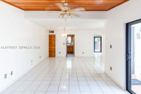 11312 SW 67th Ter, Miami FL - photo 8 of 38