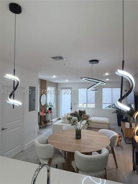 10300 NW 66th St, Doral FL - photo 9 of 72