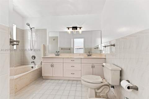19181 NW 89th Ave, Hialeah FL - photo 24 of 40