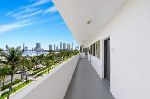 3770 NE 171st St 504, North Miami Beach FL - photo 21 of 26