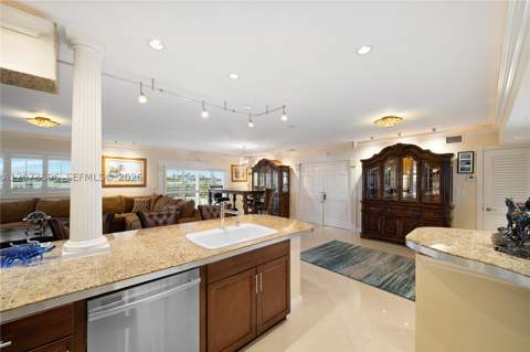 3770 NE 171st St 504, North Miami Beach FL - photo 6 of 26