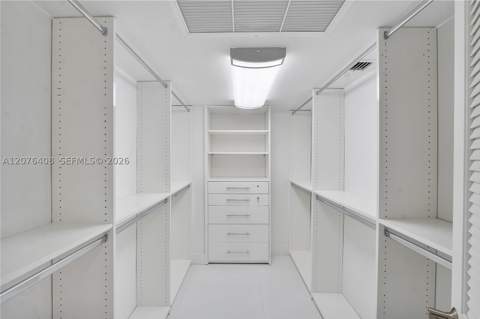 90 Edgewater Dr 104, Coral Gables FL - photo 13 of 33