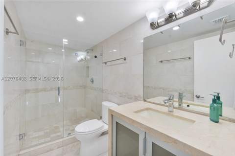 90 Edgewater Dr 104, Coral Gables FL - photo 18 of 33