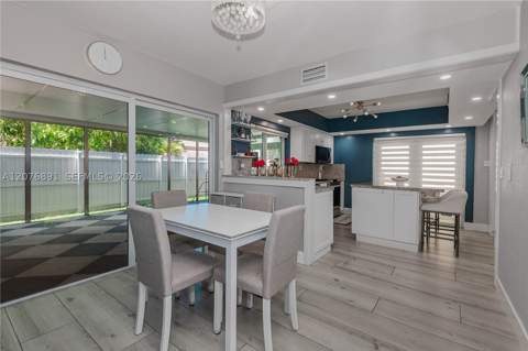 928 NW 106th Ave Cir, Miami FL - photo 8 of 29
