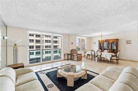 5001 Collins Ave 3B, Miami Beach FL - photo 12 of 44