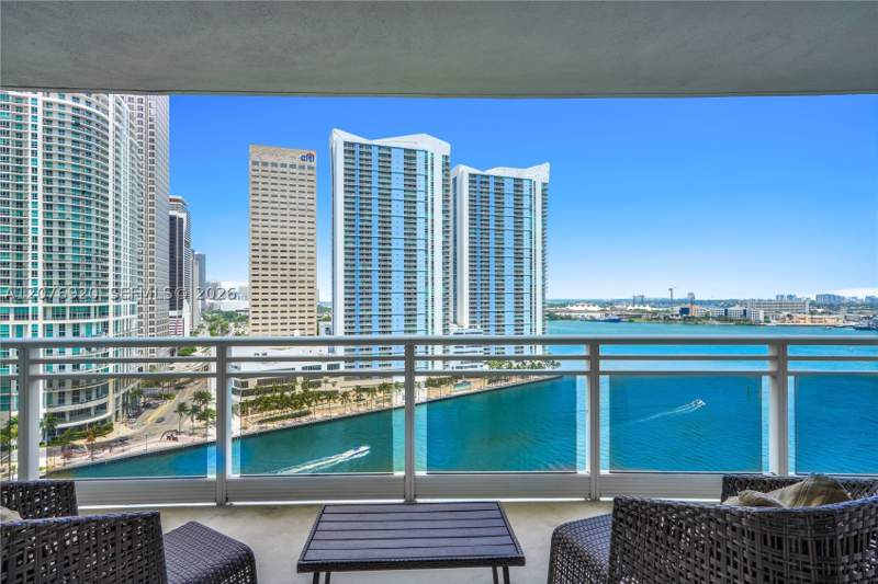 2 bedroom Condominium at 901 Brickell Key Blvd 1807, Carbonell Condo, Miami — photo 4