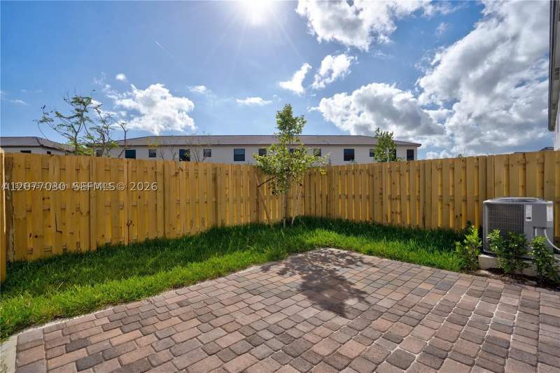 3 bedroom Townhouse at 23220 SW 131st Ct, Siena Reserve, Miami — photo 2