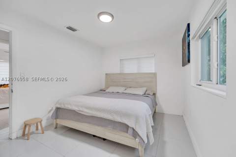 20400 NW 38th Ct, Miami Gardens FL - photo 17 of 49